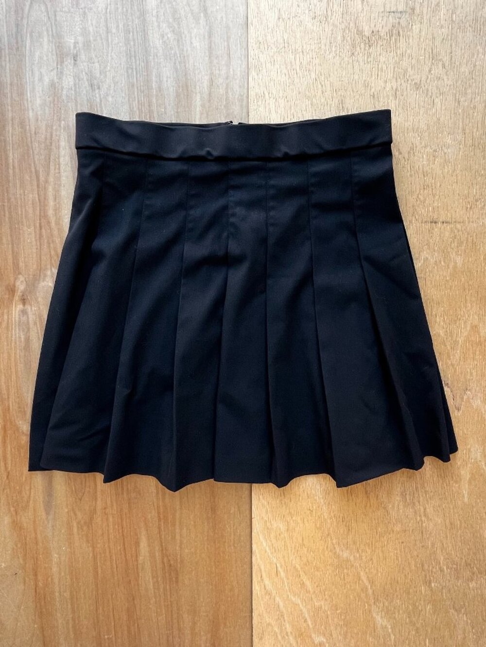 UNIQLO CLASSIC BLACK A LINE PLEATED MINI SKIRT WOMEN’S sz 2